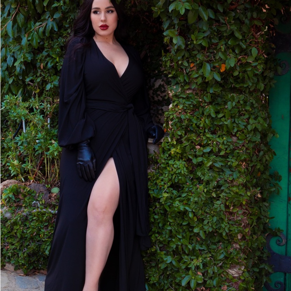 Chic Black Long Sleeve Dress